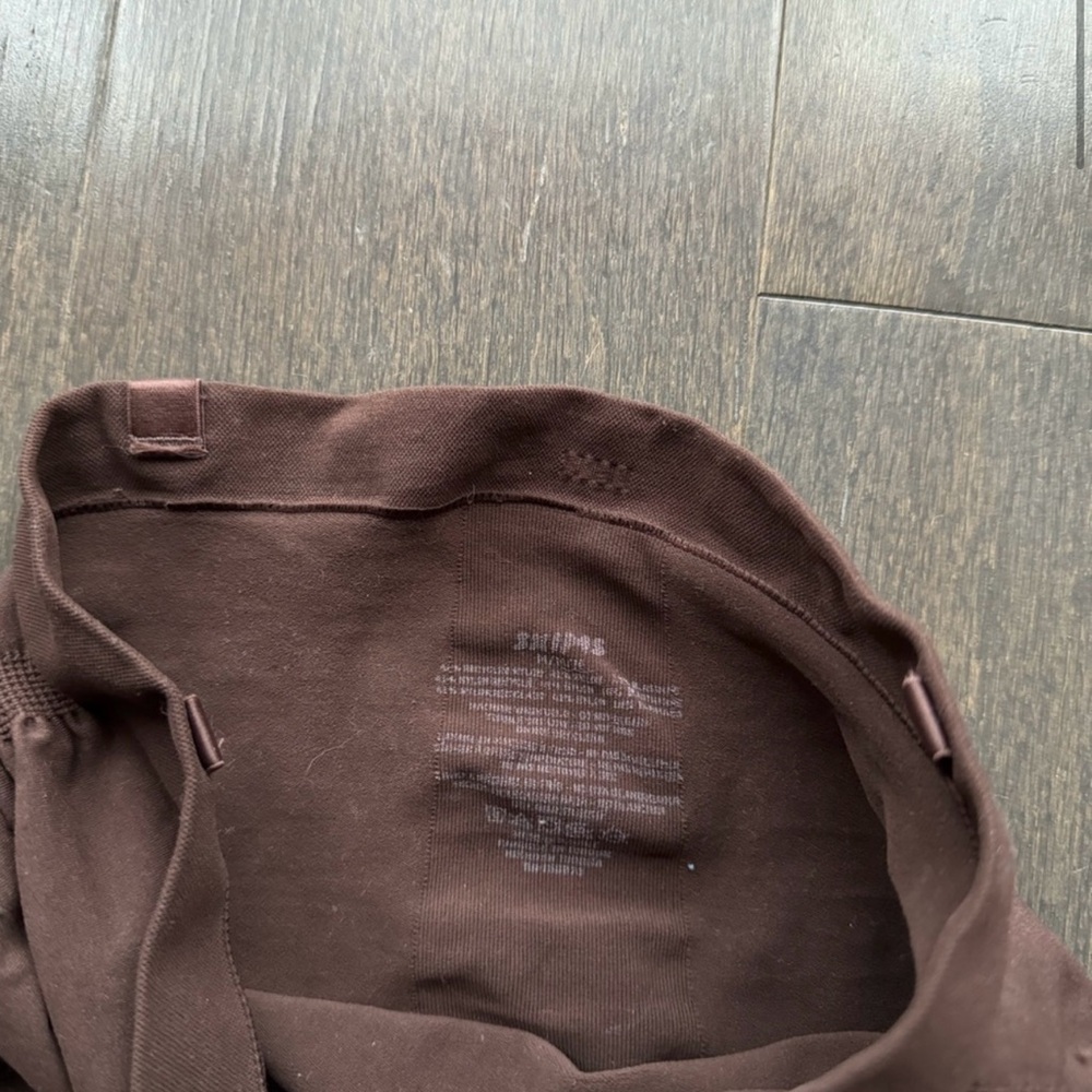 SKIMS NEW Brown Seamless Sculpt Strapless Thong Bodysuit M
